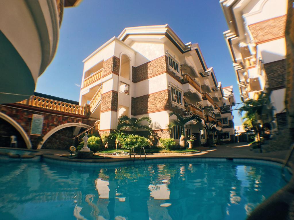 Luxury 1