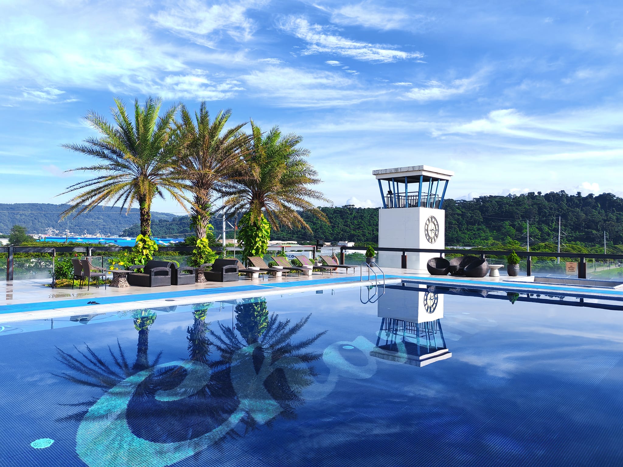 Le Charmé Suites - Subic